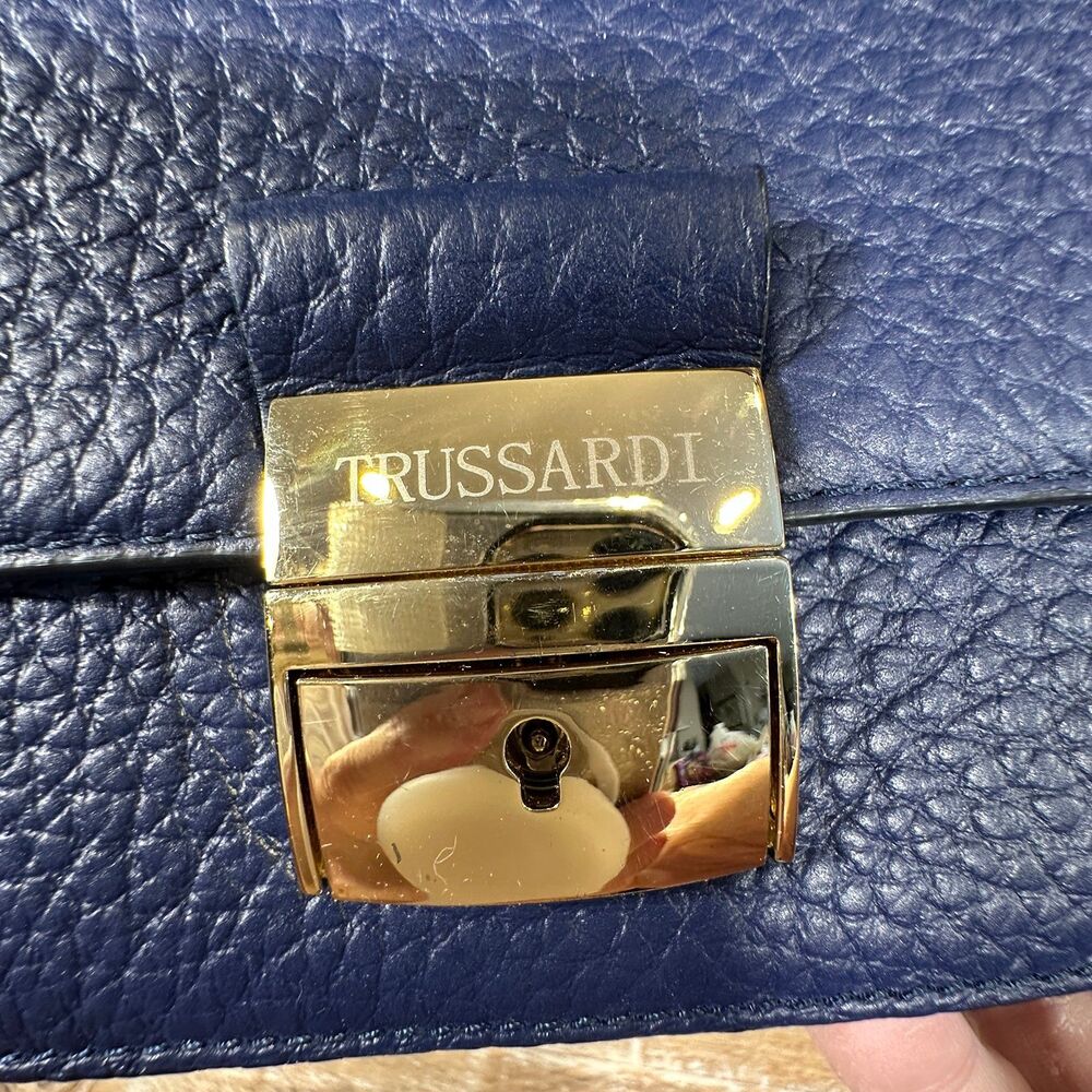 Tru Trussardi Flap Front Satchel Convertible Crossbody Leather Bag NWOT - Picture 4 of 12